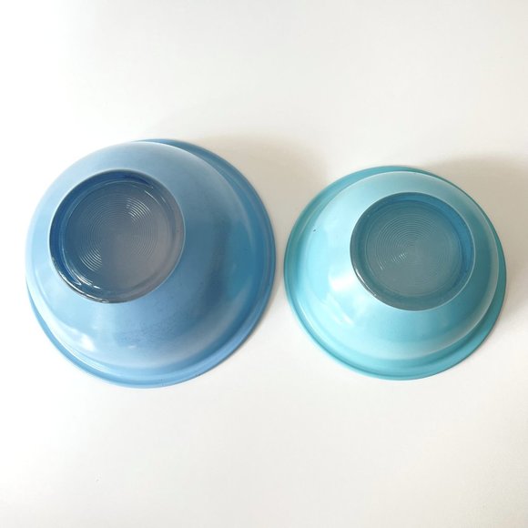 Vintage Pyrex Nesting Mixing Bowls Retro Blue, Set of 2 - Picture 6 of 13